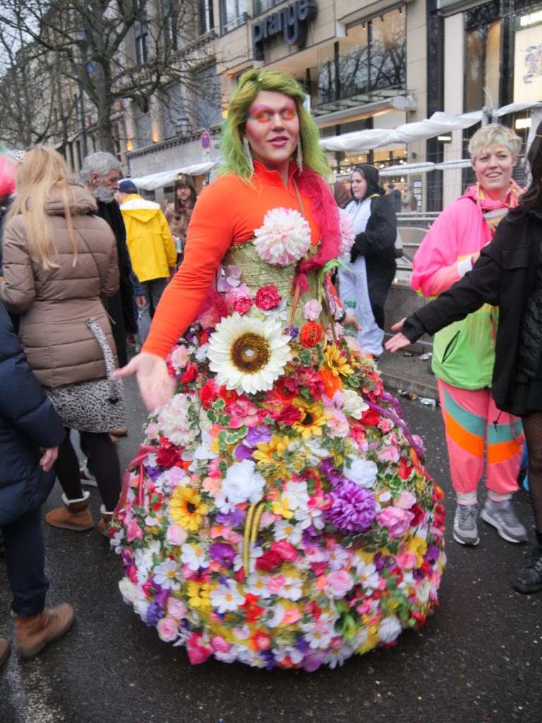 Beautiful dress at Kö-Treiben