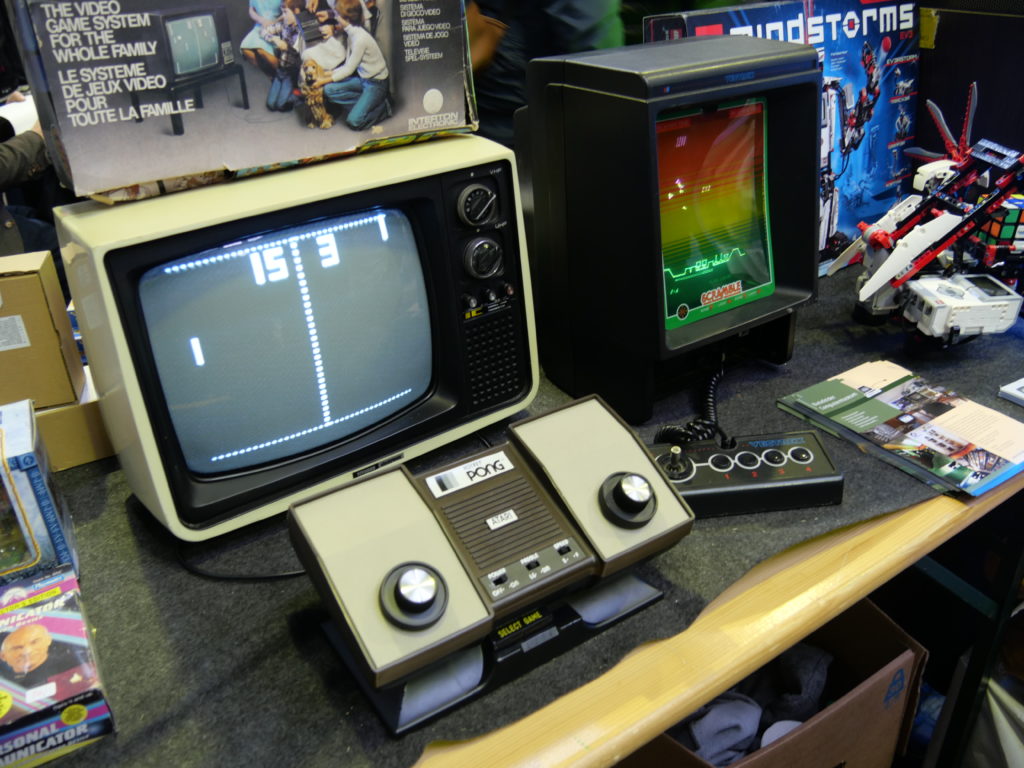 Pong and Vectrex, presented by Bicomm